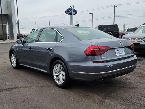 2018 Volkswagen Passat 2.0T SE