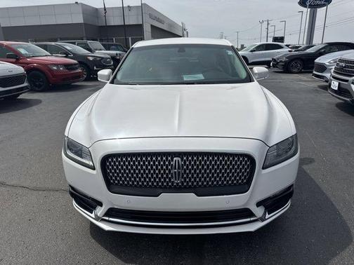 2018 Lincoln Continental Select