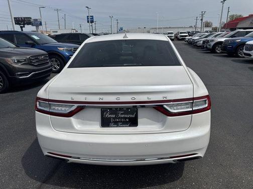2018 Lincoln Continental Select