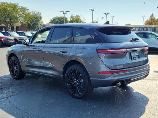 2024 Lincoln Corsair Premiere