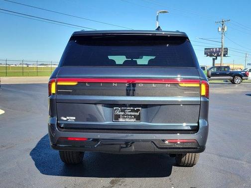 2025 Lincoln Navigator L Reserve