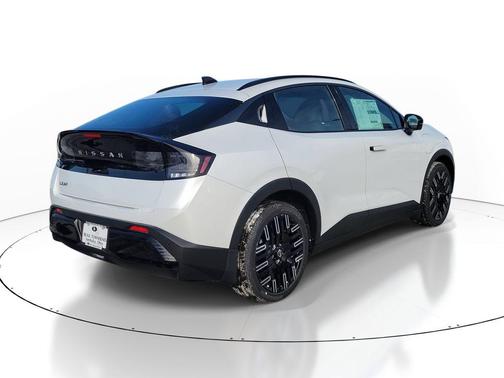 2026 Nissan Leaf PLAT+