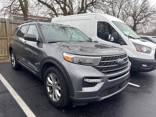 2023 Ford Explorer XLT