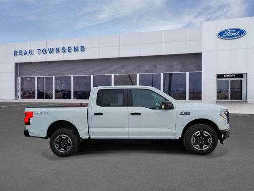 2024 Ford F-150 Lightning Pro