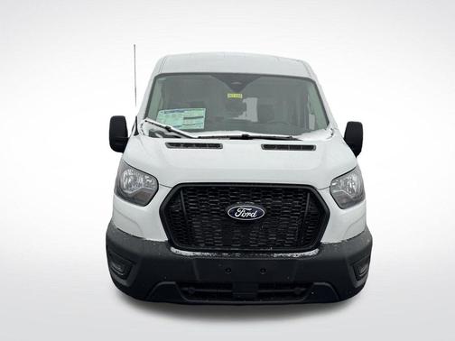 2026 Ford Transit-250 148 WB Medium Roof Cargo