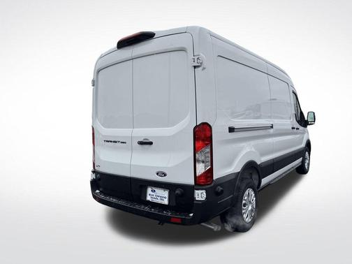2026 Ford Transit-250 148 WB Medium Roof Cargo