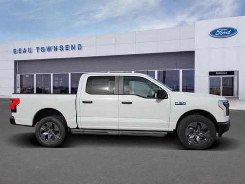 2025 Ford F-150 Lightning Pro