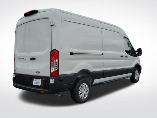 2026 Ford Transit-250 148 WB Medium Roof Cargo