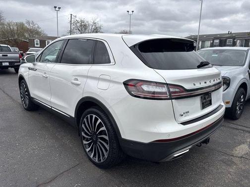 2023 Lincoln Nautilus Black Label