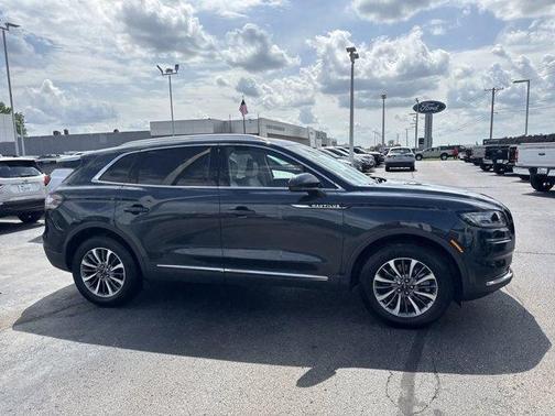 2023 Lincoln Nautilus Standard