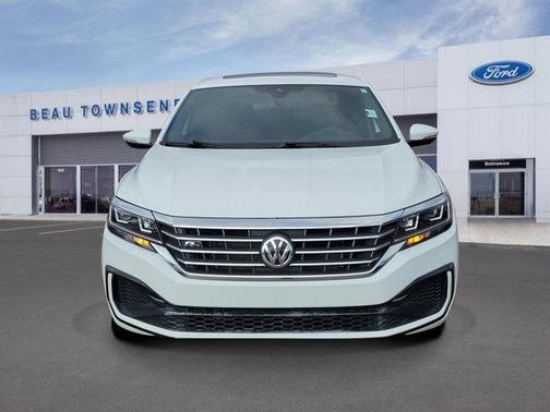 2021 Volkswagen Passat 2.0T R-Line