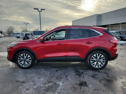 2020 Ford Escape Titanium