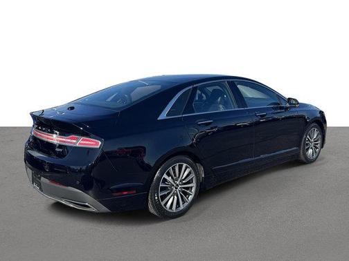 2020 Lincoln MKZ Standard