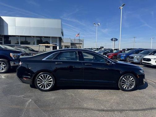 2020 Lincoln MKZ Standard