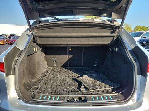 2018 Jaguar F-PACE S