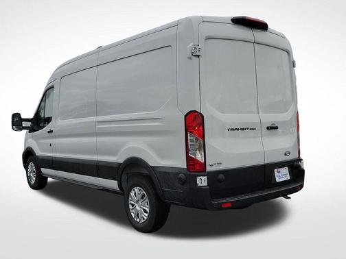 2026 Ford Transit-250 148 WB Medium Roof Cargo