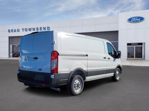 2025 Ford Transit-250 