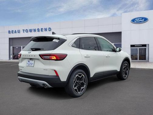 2026 Ford Escape Platinum