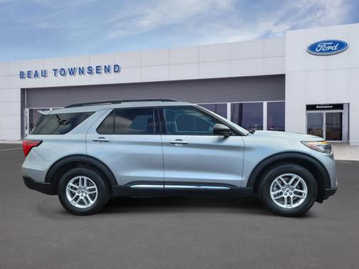 ICONIC SILVER METALLIC 2025 Ford Explorer ACTIVE