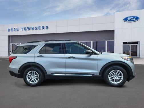 ICONIC SILVER METALLIC 2025 Ford Explorer ACTIVE
