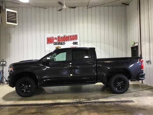 2024 Chevrolet Silverado 1500 Custom Trail Boss