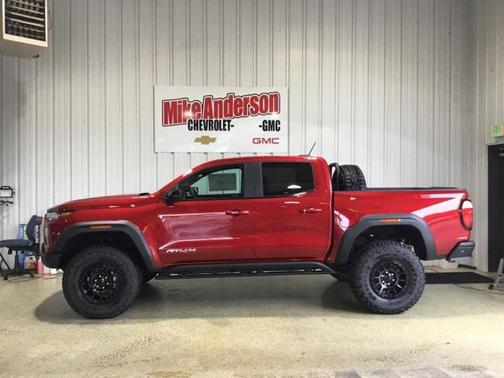 2024 GMC Canyon AT4X