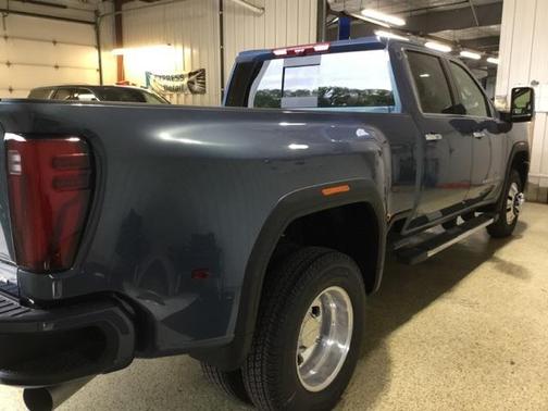 2025 GMC Sierra 3500 Denali