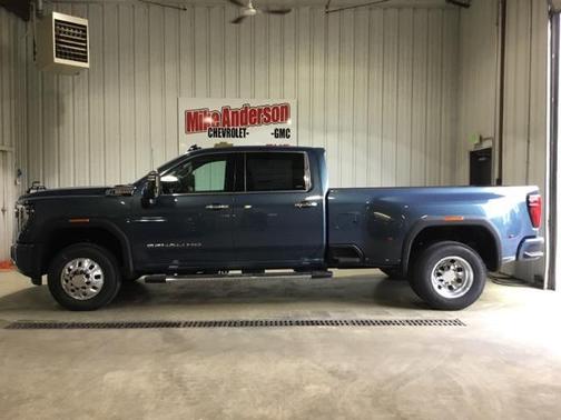2025 GMC Sierra 3500 Denali