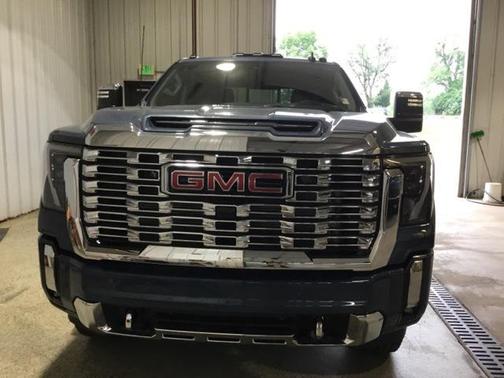 2025 GMC Sierra 3500 Denali