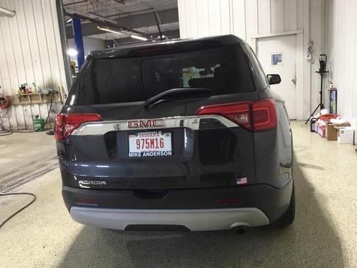 2017 GMC Acadia SLE-1