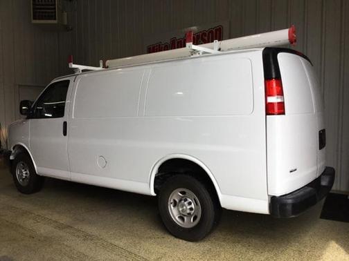 2022 Chevrolet Express 2500 RWD 2500 Regular Wheelbase WT
