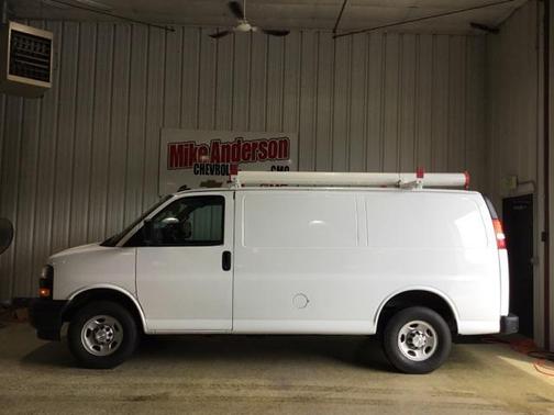 2022 Chevrolet Express 2500 RWD 2500 Regular Wheelbase WT