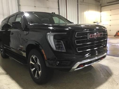 2025 GMC Yukon XL 4WD AT4