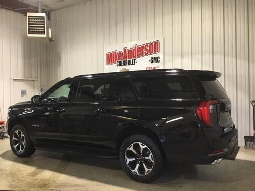 2025 GMC Yukon XL 4WD AT4