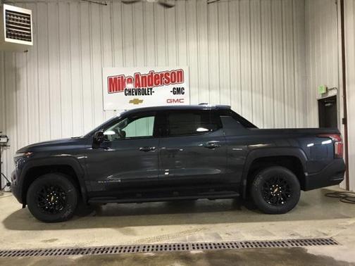2025 Chevrolet Silverado EV LT