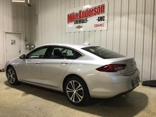 2018 Buick Regal Sportback Preferred II