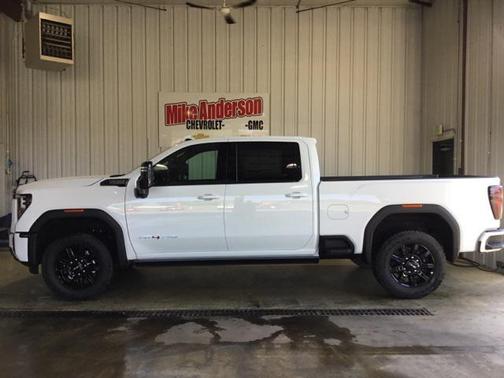2025 GMC Sierra 2500 AT4