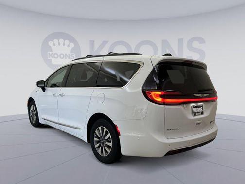 2023 Chrysler Pacifica Hybrid Limited