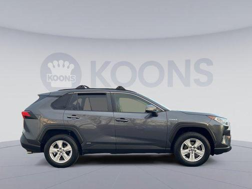 2020 Toyota RAV4 Hybrid XLE