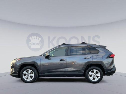 2020 Toyota RAV4 Hybrid XLE