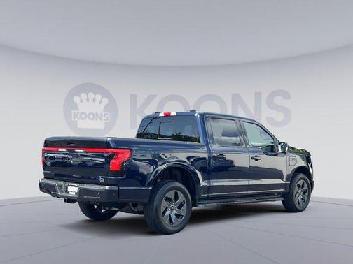 2022 Ford F-150 Lightning LARIAT