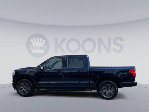 2022 Ford F-150 Lightning LARIAT