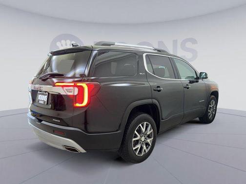 2022 GMC Acadia AWD SLT