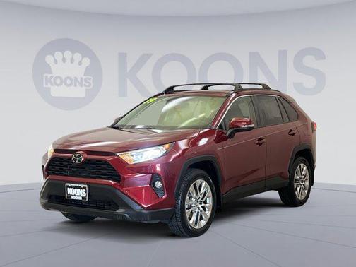 Pearl 2019 Toyota RAV4 XLE Premium