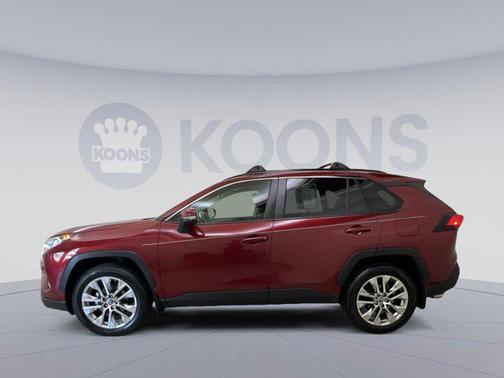 Pearl 2019 Toyota RAV4 XLE Premium