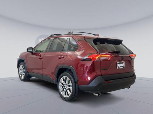 Pearl 2019 Toyota RAV4 XLE Premium