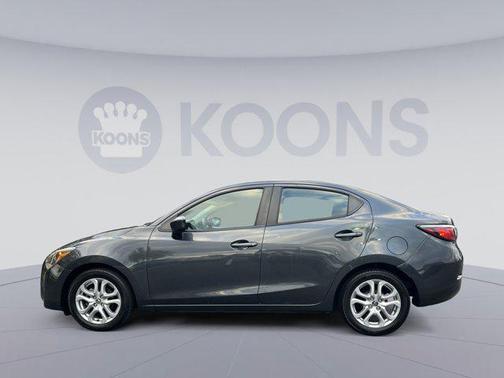 2017 Toyota Yaris iA Base