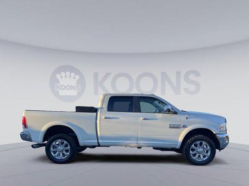 2018 RAM 2500 Laramie Crew Cab 4x4 6'4' Box