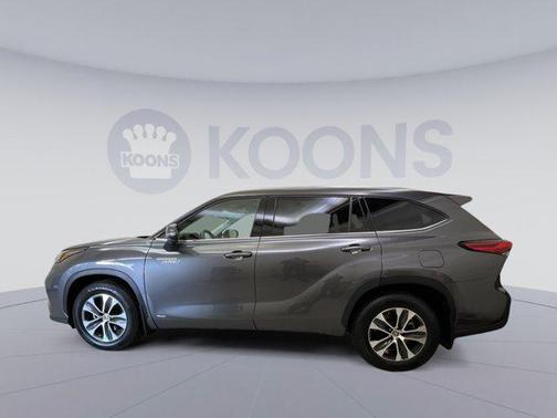 2021 Toyota Highlander Hybrid XLE