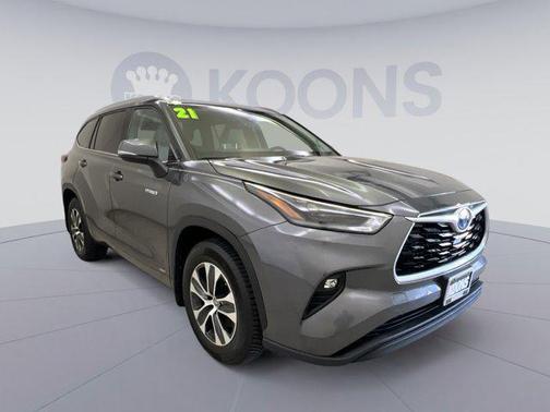 2021 Toyota Highlander Hybrid XLE